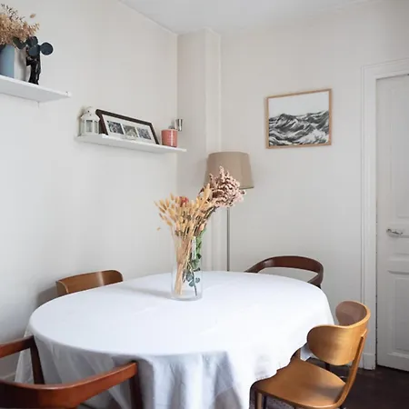 Apartment Bright Spacious And Warm
